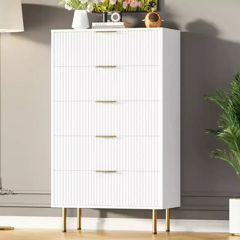 Commode en bois cannelé à 5 tiroirs pour chambre à coucher, commode moderne, grande commode marron avec plateau en faux marbre
