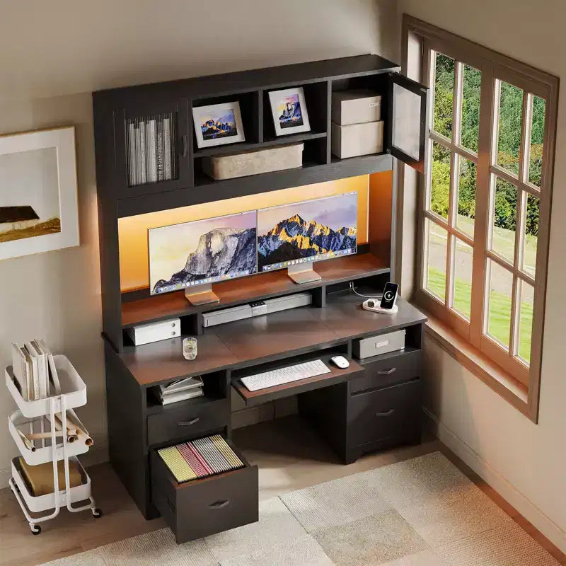 Bureau de direction Hutch avec tiroirs et station de recharge, 78 po H Bureau de travail LED moderne en bois avec armoire et tablette pour clavier